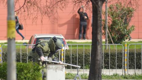 Обезвредиха "бомба" пред варненски мол