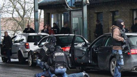 Арестуваха бомбаджии в Босна