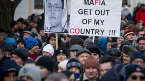 Словашката полиция задържа 7 души за убийството на журналиста Куциак