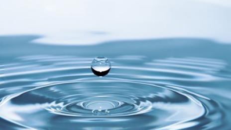 Гориво на основата на светлина и вода?