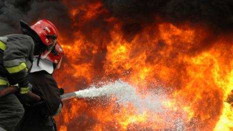 Драснаха клечката на бежански бараки в Германия
