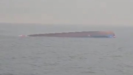 Български моряци спасиха деветима души от потъващия кораб край Констанца
