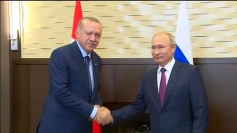 Путин на визита при Ердоган: Първа копка от "Турски поток"