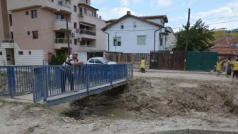 Обезопасяват с огради дерето на ул. „Моряшка” в "Аспарухово"