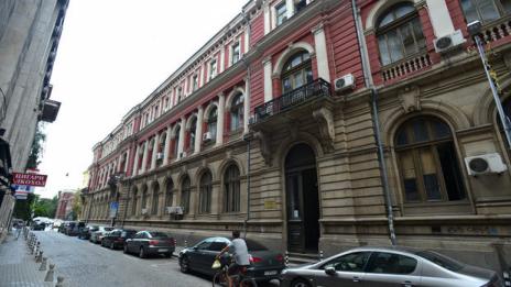 Частен съдебен изпълнител продава централата на БДЖ