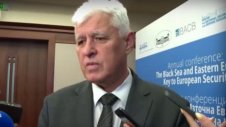 Mинистърът на отбраната: Не се предвиждат нови военни операции в района на атакуваните два кораба в Черно море