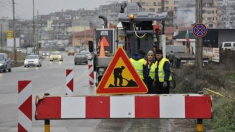 Изграждат канализация в местностите Св. Никола и Акчелар