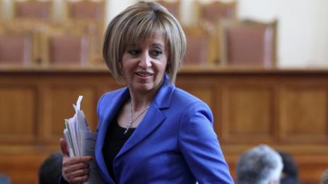 Мая Манолова се предлага за омбудсман