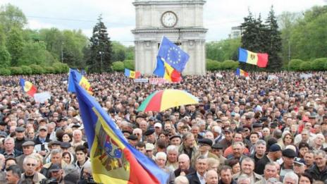 15 000 молдовци отново протестираха с искане за предсрочни избори