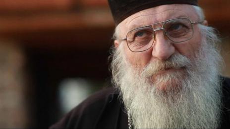 Заловиха апаш, крал от комуната на отец Иван