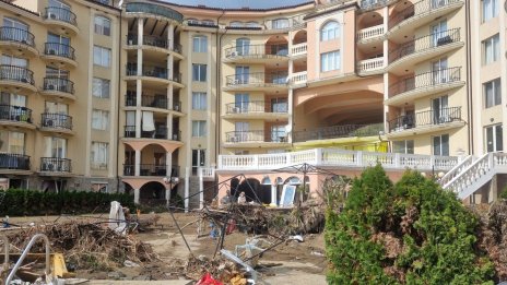 Три месеца след опустошителното наводнение: Каква е ситуацията в Елените? 