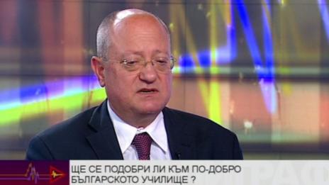 За учителите – повече пари, за учениците – нови учебници