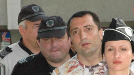 Общинар – в бандата на Митьо Очите, издирват го!