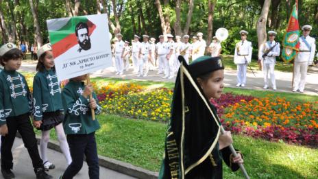 Варна отбеляза 141 години от подвига и гибелта на Христо Ботев (СНИМКИ)