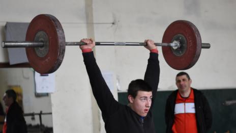 Варненски щангист на крачка от Олимпиадата в Токио
