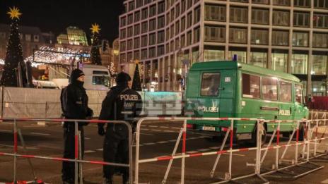 Полицейска операция в Берлин след откриване на подозрителен предмет