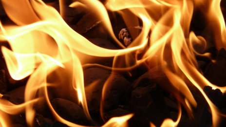 Пожар до Сточна гара във Варна