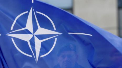 НАТО прекрати мисията си в Ирак