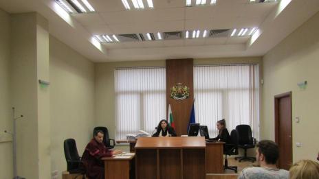 Първокурсници гостуваха в Административния съд във Варна
