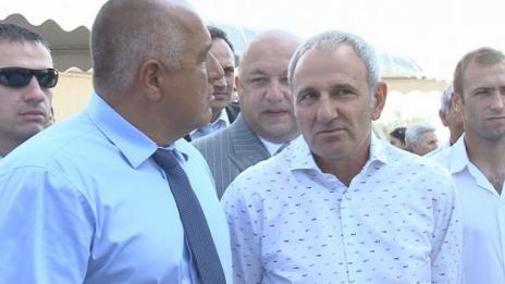 Премиерът: Държавата ще финансира ремонт на стадион “Тича”
