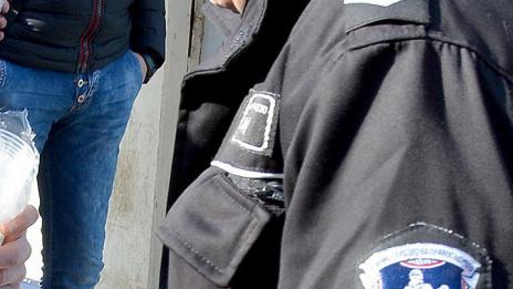 Изравняват парите за специфични условия на труд на надзиратели и съдебна охрана с тези в МВР