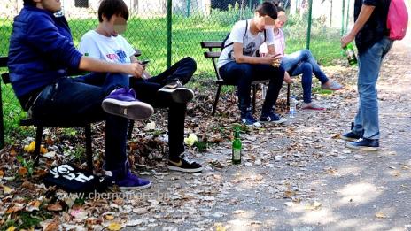 1024 деца напуснаха училище във Варненско