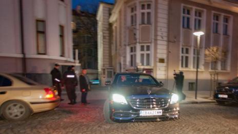 МВР прибра и Майбаха на Васил Божков  