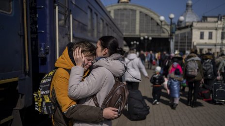 Ракети събудиха Одеса, има пожари в някои райони на града