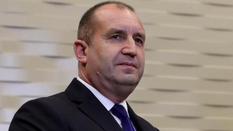 Румен Радев: Училището е свято място!  