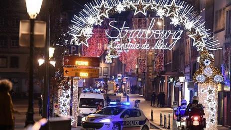 Le Monde: Коледният базар от Берлин 2016-та се повтори и в Страсбург 