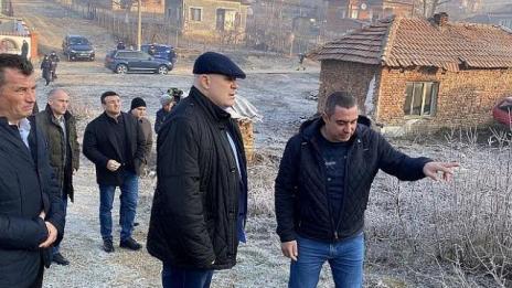 Извадиха от кладенеца на убиеца от Галиче важна улика