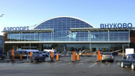 Два самолета се приземиха принудително на московското летище "Внуково"