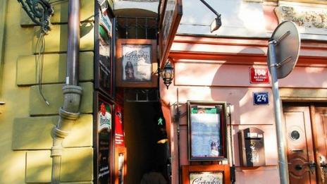 Най-тясната улица в Прага