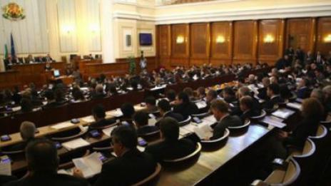 След 18 часа работа: Депутатите продължават с бюджета днес