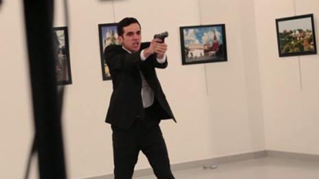 Съдят 28 души за убийството на руския посланик в Турция 