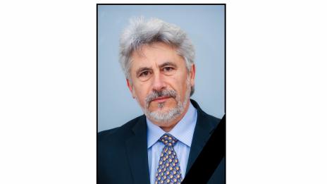 Напусна ни всепризнатият уролог проф. д-р Александър Хинев