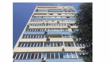 Откриха поредния саниран блок във Варна