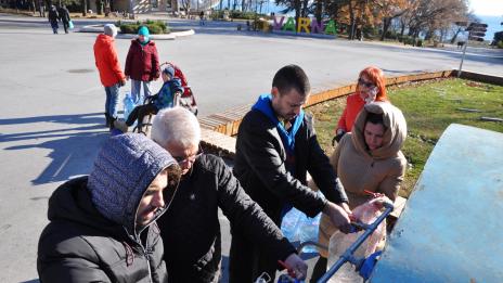 Варнененци щурмуваха водоноските (СНИМКИ)