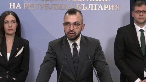 От ПБ не разбират драмата с новия правилник на парламента