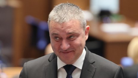 Горанов: Голямото харчене за пенсии и заплати няма как да се свързва с корупция