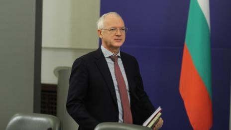 Бизнесът ни търси половин милион работници