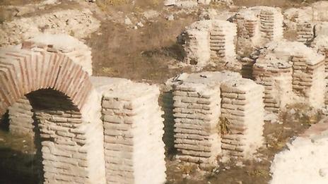 Иманяри разбиха антична Рациария