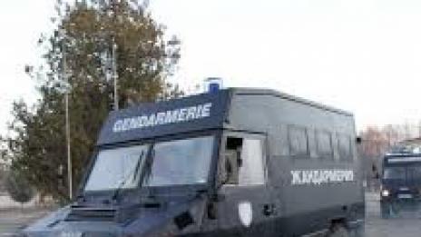 Жандармерия пази Лом 