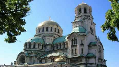 Азиатци присъстваха на молебен за 24 май