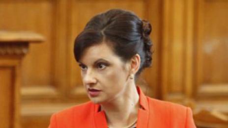 Даниела Дариткова сяда на стола на Цветанов като шеф на ПГ на ГЕРБ 