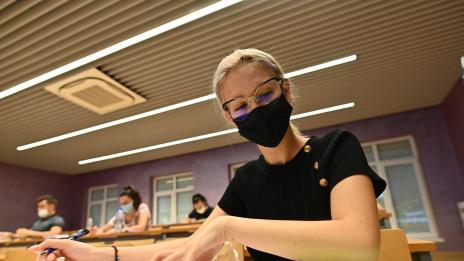 Излязоха резултатите от изпита по биология в МУ-Варна