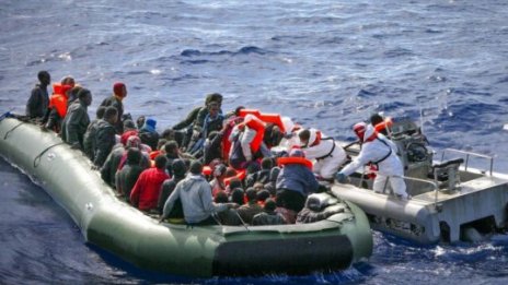 Повече от 50 загинали в Нигерия при преобръщане на лодка