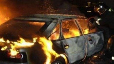 Шофьор загина в горящия си автомобил