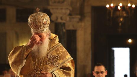 Патриарх Неофит посрещна част от мощите на Св. Пантелеймон