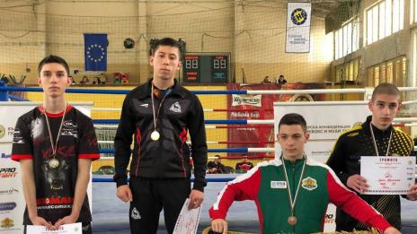 СК ТИМ  с титла от държавното по кикбокс